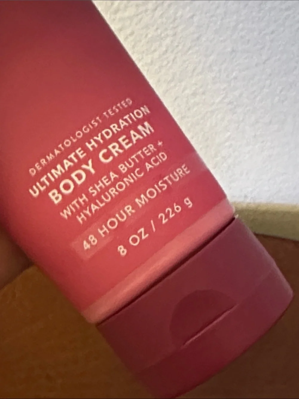Bath & Body Works Fruity Musk Body Cream - Magenta/Pink